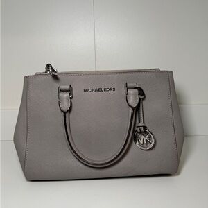 Michael Kors Crossbody purse